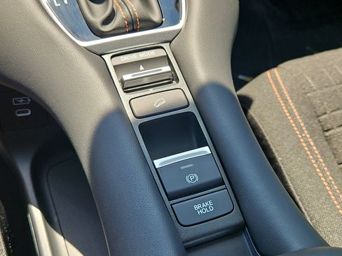 Used 2024 Honda HR-V Sport image 10