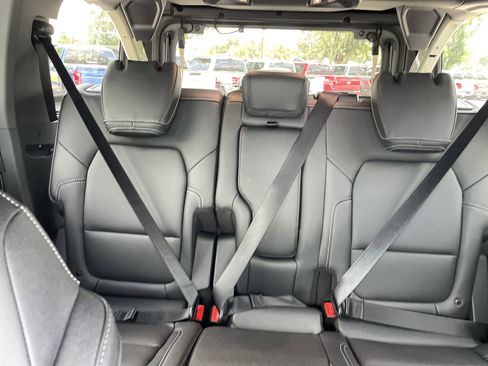 New 2025 Ford Bronco Badlands image 15