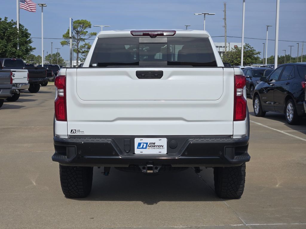 Used 2024 Chevrolet Silverado 1500 ZR2 w/ Technology Package AWD/4WD image 6