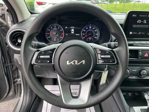 Used 2024 Kia Forte LXS FWD image 13