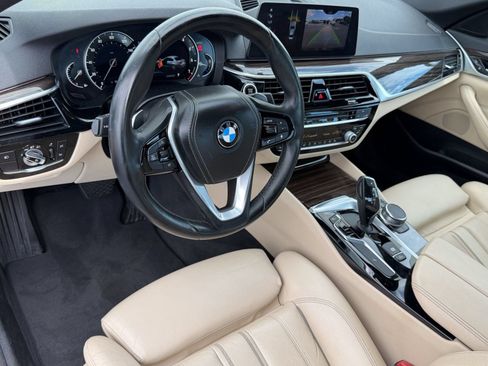 Used 2017 BMW 530i RWD image 4