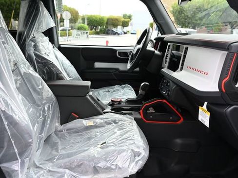 Used 2025 Ford Bronco Stroppe Edition image 29