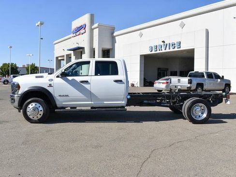 Used 2022 RAM 5500 Tradesman w/ Chrome Appearance Group image 5