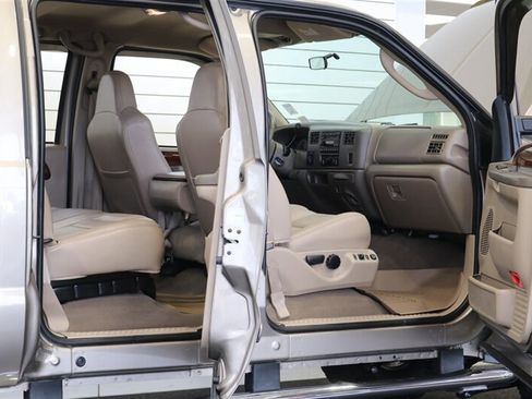 Used 2003 Ford F250 Lariat AWD/4WD image 45