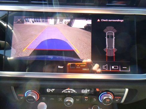 Used 2020 Audi Q3 2.0T Premium Plus w/ Premium Plus Package AWD/4WD image 14