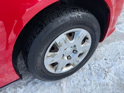 Used 2012 Dodge Grand Caravan SXT image 25