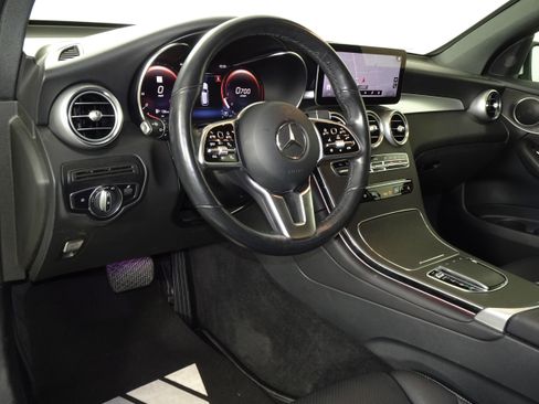 Used 2022 Mercedes-Benz GLC 300 4MATIC image 38