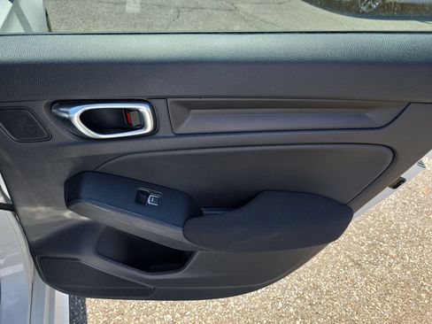Used 2022 Honda Civic Sport image 14