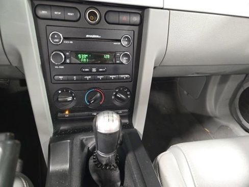 Used 2008 Ford Mustang Premium RWD image 15