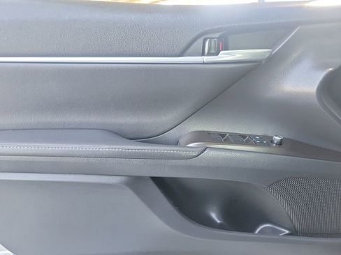 Used 2022 Toyota Camry XSE image 21