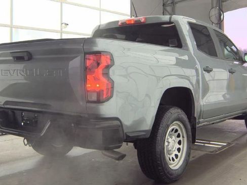 Used 2023 Chevrolet Colorado W/T image 3