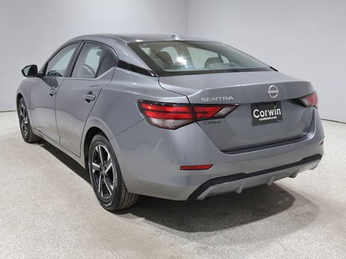 Used 2025 Nissan Sentra SV FWD image 5