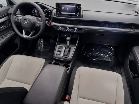 Used 2025 Honda CR-V LX image 12