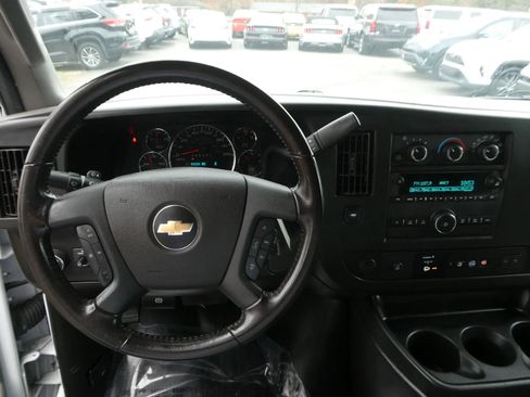 Used 2021 Chevrolet Express 2500 w/ Driver Convenience Package image 12