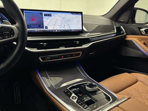 Used 2024 BMW X5 M60i image 28