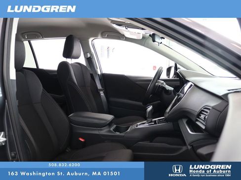 Used 2025 Subaru Outback Premium AWD/4WD image 16