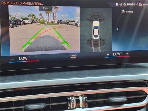 Used 2023 BMW 330i Sedan w/ M Sport Package RWD image 12