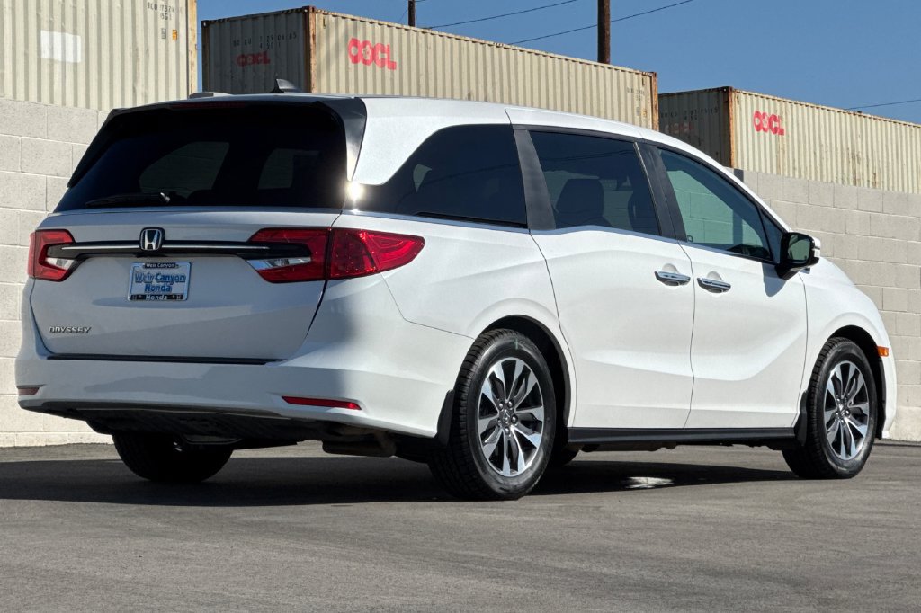 Certified 2024 Honda Odyssey EX-L image 9