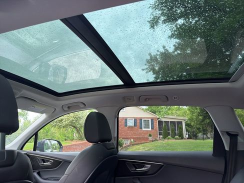 Used 2022 Audi Q7 3.0T Premium image 25