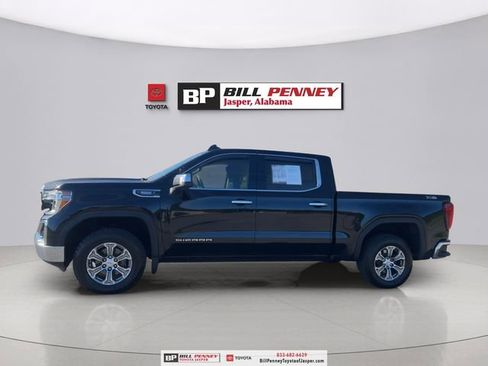 Used 2022 GMC Sierra 1500 SLT w/ X31 Off-Road Package image 2