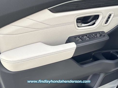 New 2026 Honda Pilot Touring image 24