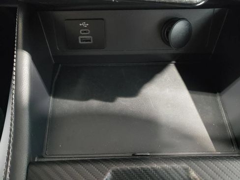 Used 2025 Ford Mustang Premium image 17