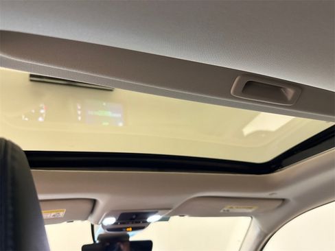 Certified 2026 Honda HR-V EX-L image 14