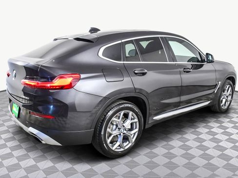 Used 2025 BMW X4 xDrive30i image 8