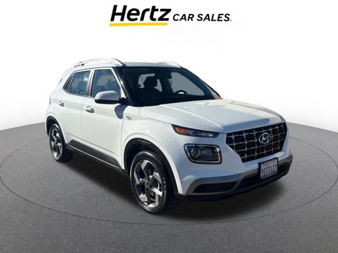 Used 2025 Hyundai Venue SEL image 1