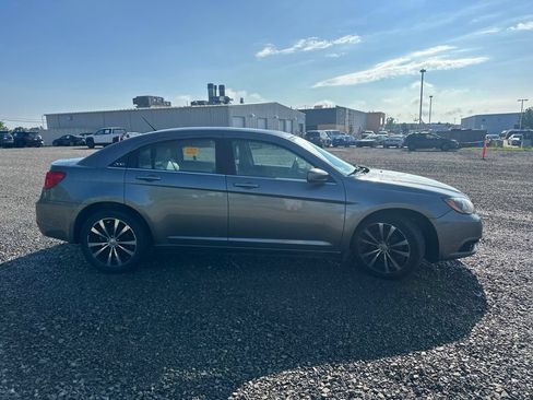 Used 2013 Chrysler 200 Limited w/ Sun/Sound Group FWD image 14