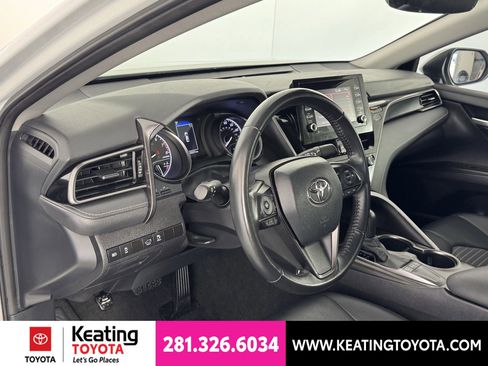 Used 2024 Toyota Camry SE FWD image 13