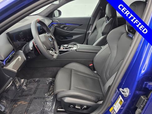 Certified 2025 BMW M5 w/ Carbon Package image 9