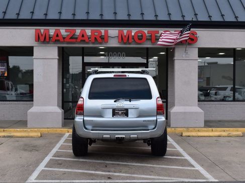 Used 2006 Toyota 4Runner SR5 RWD image 10