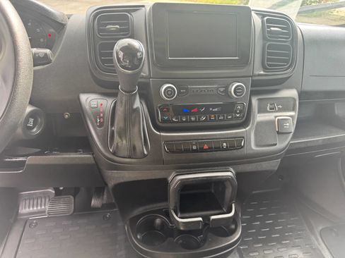 Used 2025 RAM ProMaster 3500 w/ Convenience Group FWD image 18