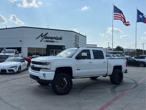 Used 2017 Chevrolet Silverado 1500 LT w/ Texas Edition AWD/4WD image 1