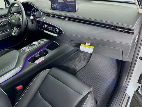 New 2025 Genesis Electrified GV70 Advanced w/ Prestige Package image 27