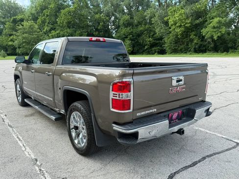 Used 2014 GMC Sierra 1500 SLT w/ SLT Crew Cab Value Package AWD/4WD image 7