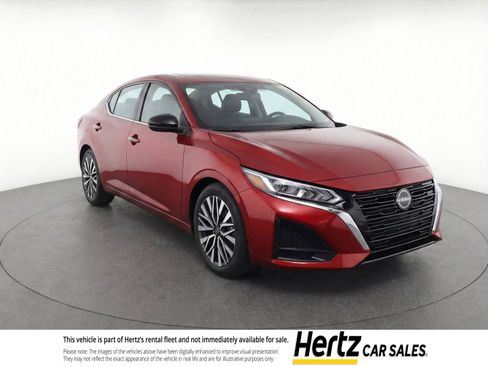 Used 2024 Nissan Altima 2.5 SV FWD image 1