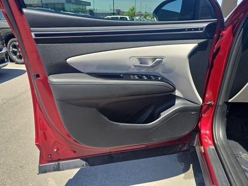 Certified 2024 Hyundai Tucson Limited AWD/4WD image 13