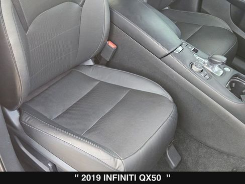 Used 2019 INFINITI QX50 Essential w/ Protection Package image 30