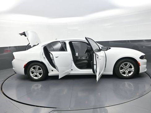 Used 2020 Dodge Charger SXT RWD image 36