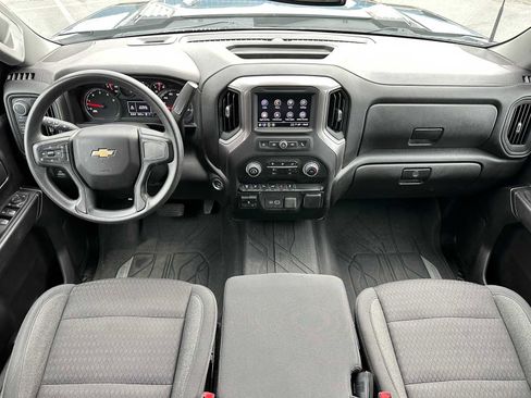 Used 2024 Chevrolet Silverado 2500 Custom w/ Custom Value Package image 18