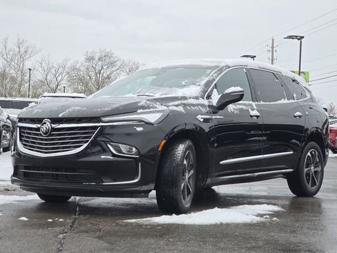 Used 2023 Buick Enclave Essence w/ LPO, Touring Package image 12