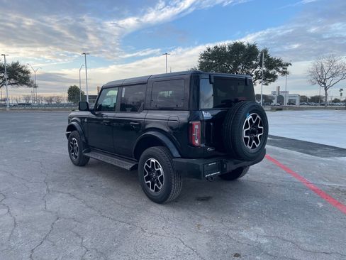 New 2025 Ford Bronco Outer Banks AWD/4WD image 3
