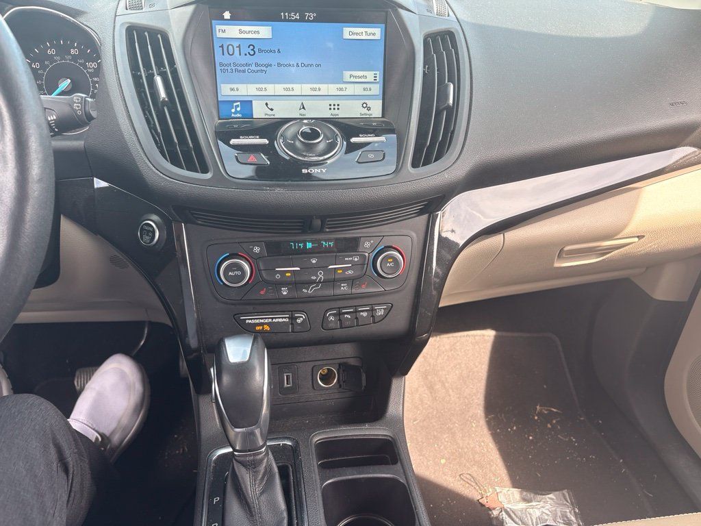Used 2019 Ford Escape Titanium FWD image 20