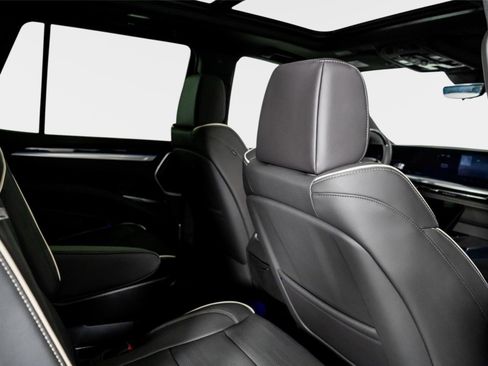 Used 2026 Cadillac Escalade Sport image 56