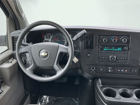 Used 2020 Chevrolet Express 3500 LT w/ LT Preferred Equipment Group RWD image 26