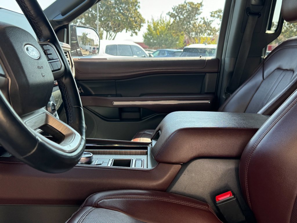 Used 2023 Ford Expedition Max Limited RWD image 13
