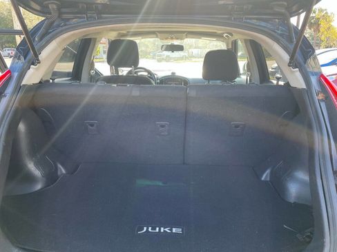 Used 2011 Nissan Juke SV image 17