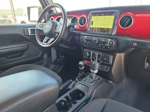 Used 2022 Jeep Wrangler Unlimited Rubicon w/ Steel Bumper Group AWD/4WD image 16